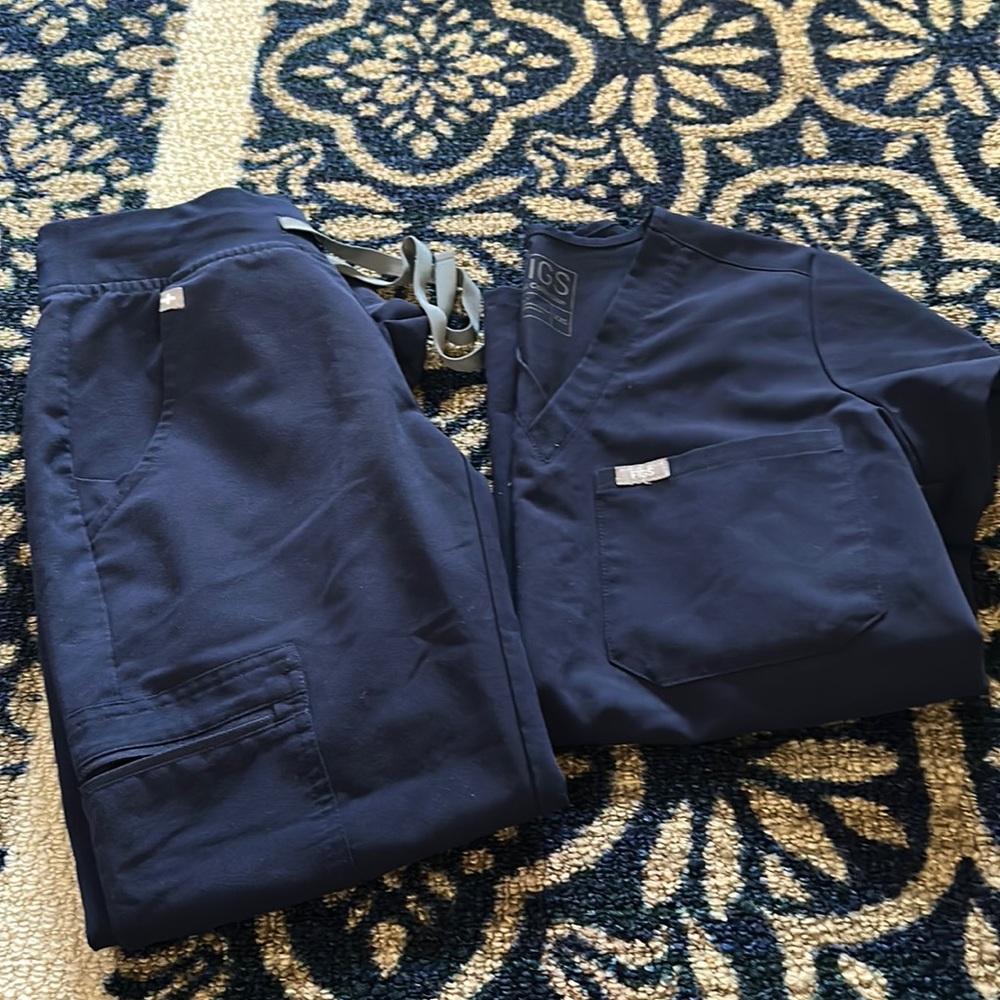 Figs scrub set in Navy Blue